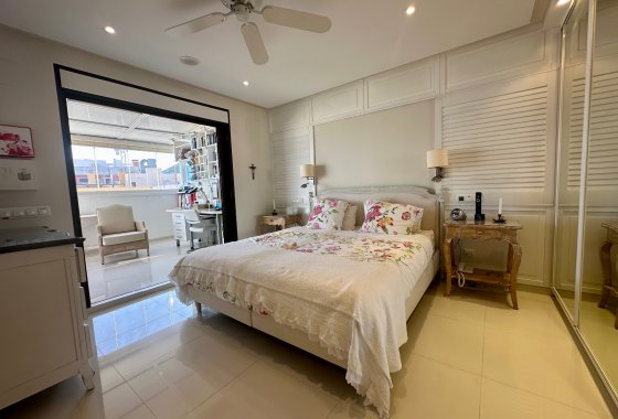 Resale - Apartment - Guardamar del Segura - Marjal Beach