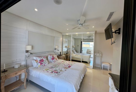 Resale - Apartment - Guardamar del Segura - Marjal Beach