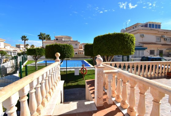Resale - Villa - Orihuela Costa - Playa Flamenca