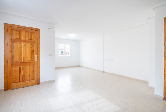 Resale - Townhouse - Ciudad Quesada