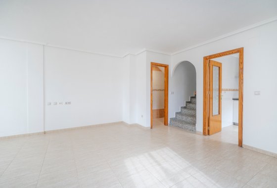 Resale - Townhouse - Ciudad Quesada