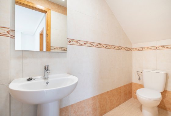 Resale - Townhouse - Ciudad Quesada