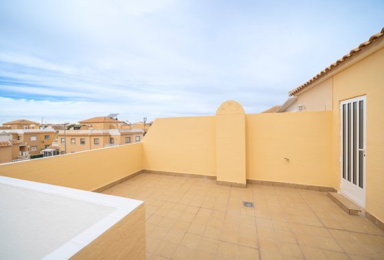 Resale - Townhouse - Ciudad Quesada