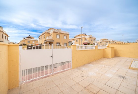 Resale - Townhouse - Ciudad Quesada