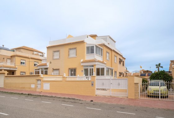 Resale - Townhouse - Ciudad Quesada