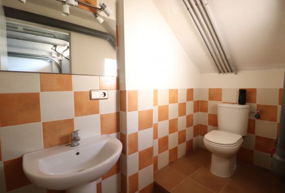 Wiederverkauf - Stadthaus - Redován - Redovan - Town