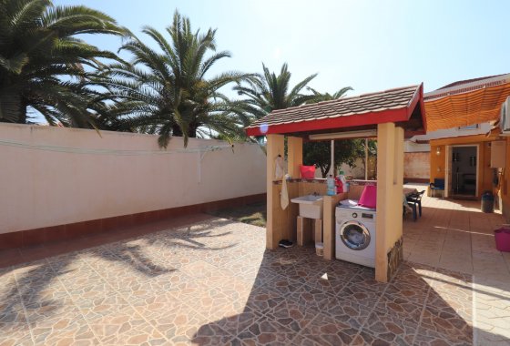 Resale - Villa - Torrevieja - Chaparral