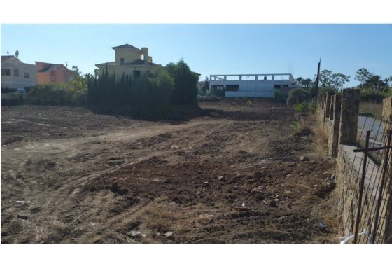 Resale - Land - Estepona - Cancelada