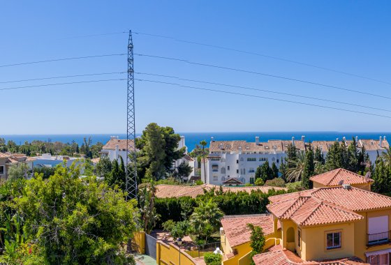 Wiederverkauf - Villa - Marbella